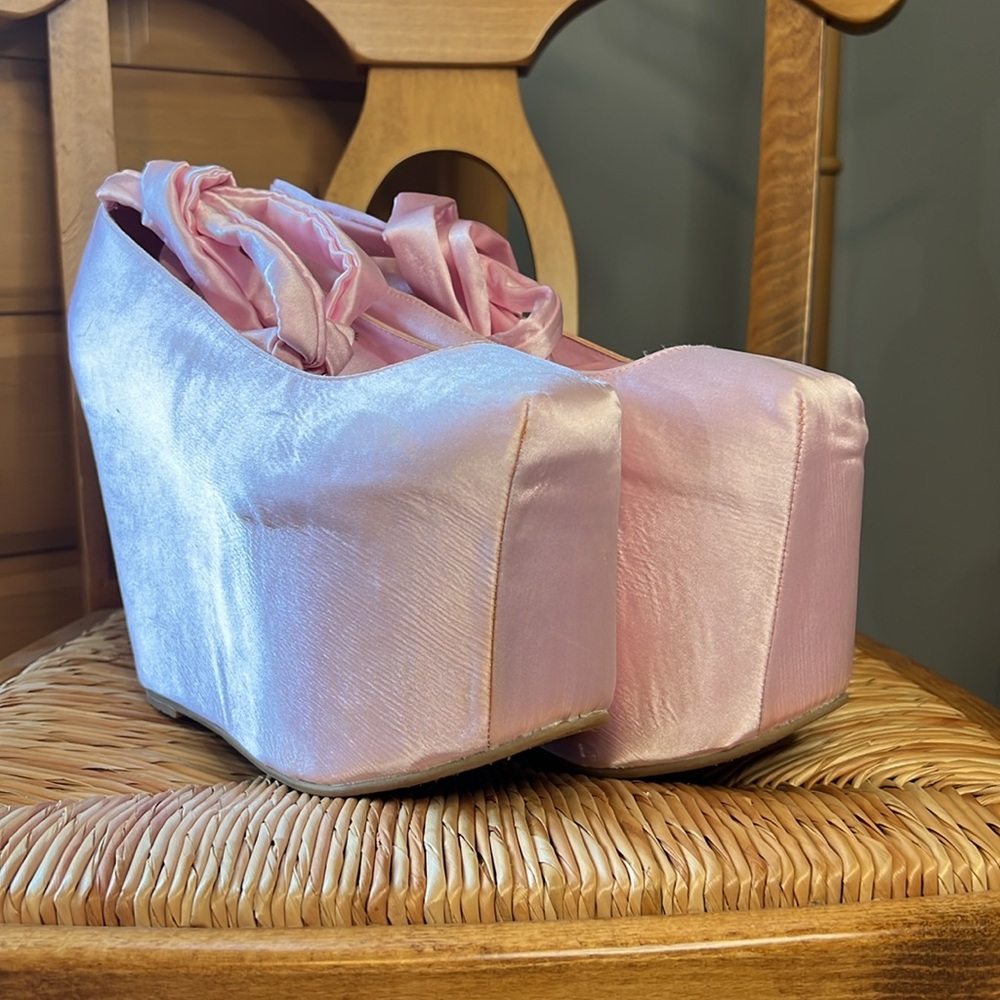 EUC YRU “bae” ballerina satin platforms size 9 - Picture 2 of 11